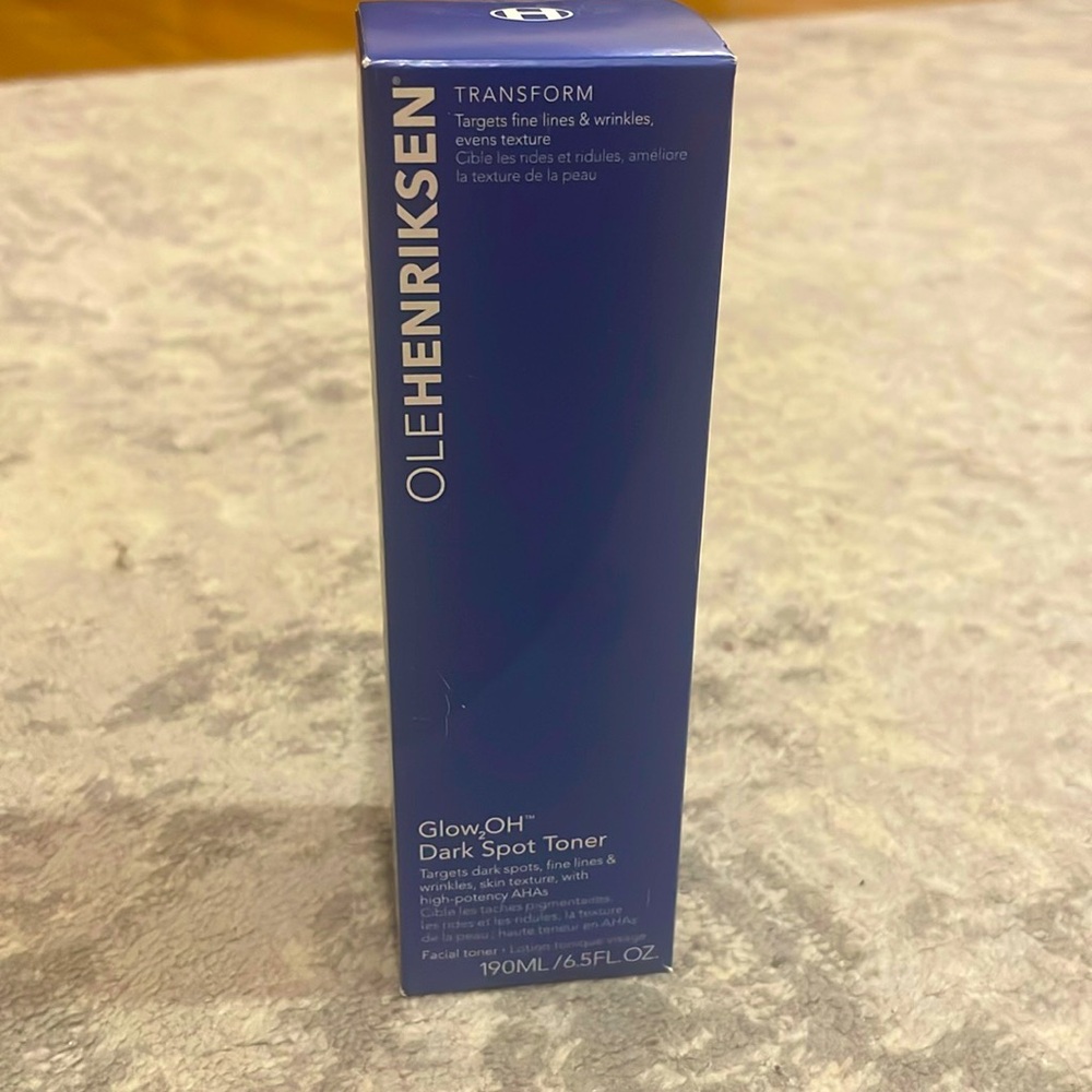OLEHENRIKSEN Glow2OH Dark Spot Toner